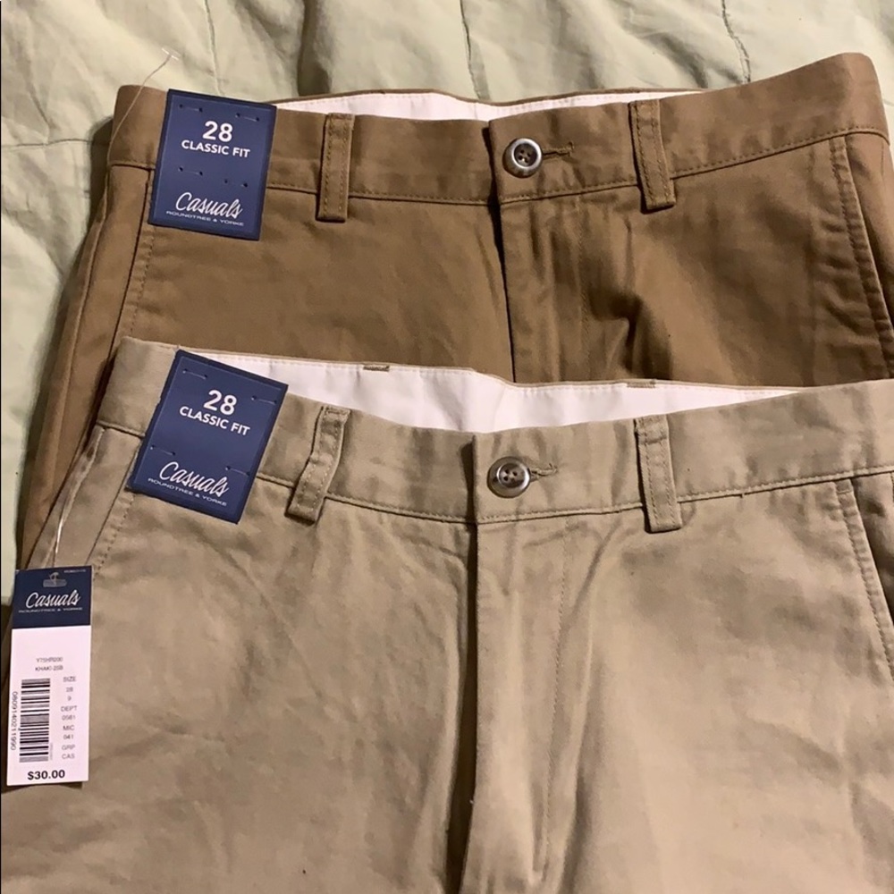 2 pair men’s shorts size 28
